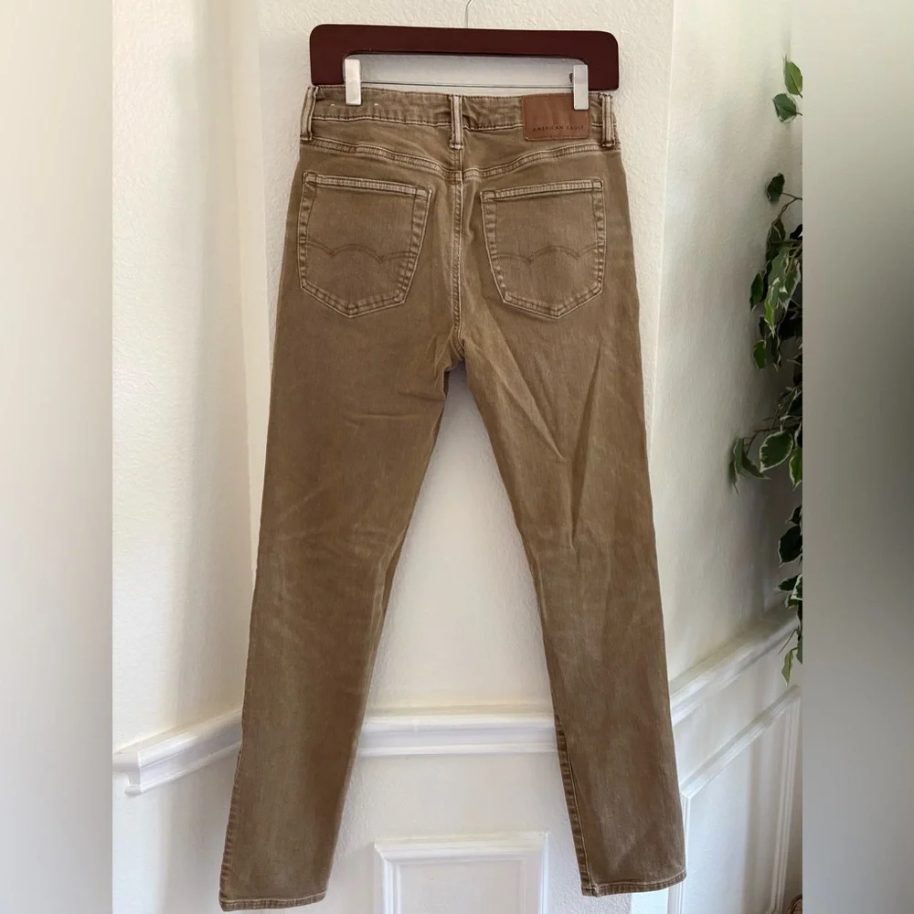 American Eagle Outfitters Men's Brown Corduroy Pants